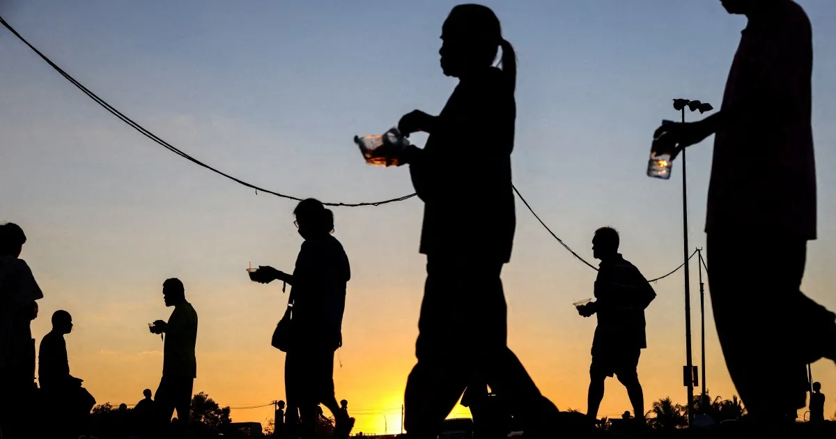 Cambodia and Thailand Initiate Talks Amidst Rising Tensions and Violence