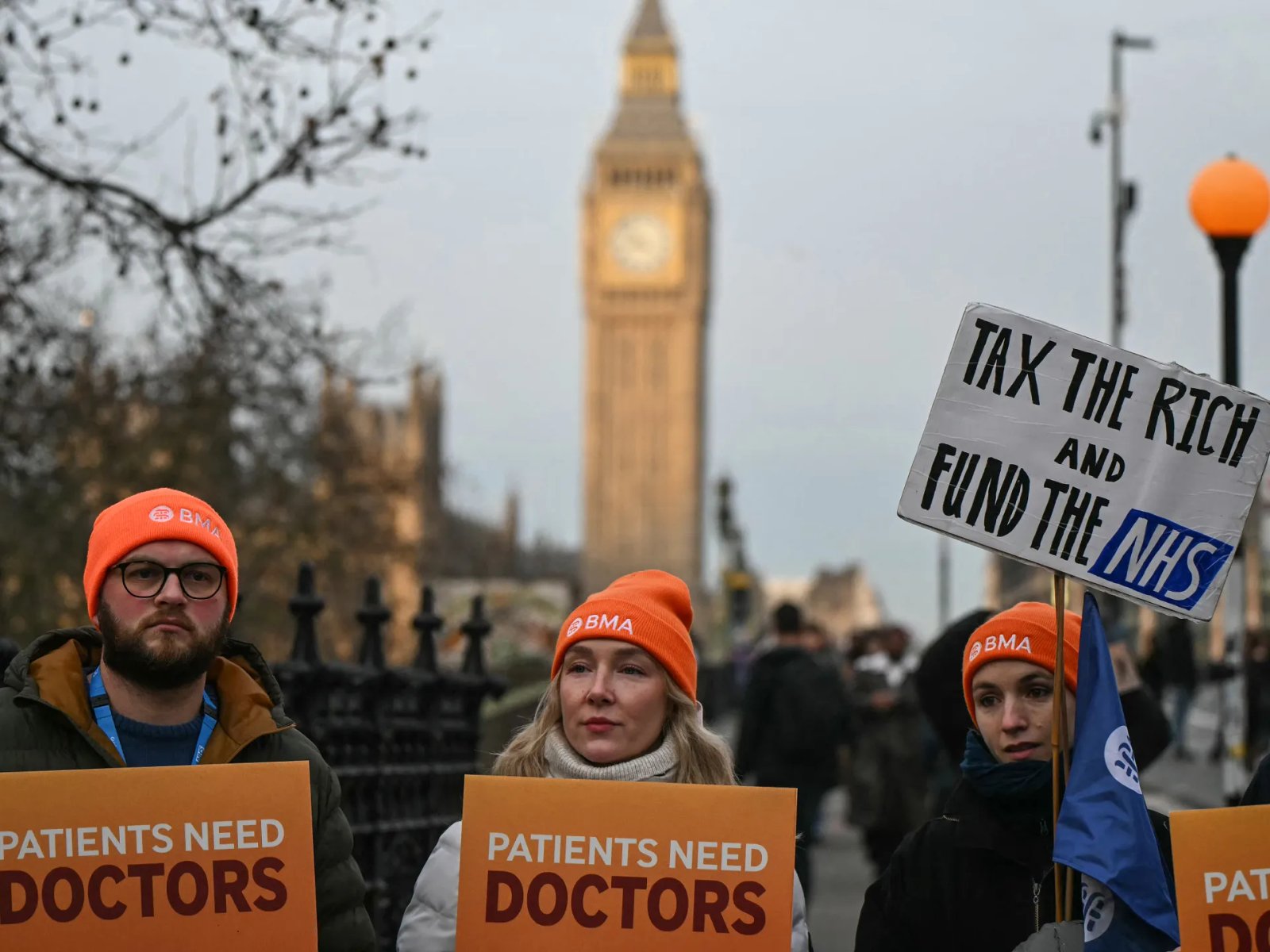 Doctors in England Launching a Five-Day Strike