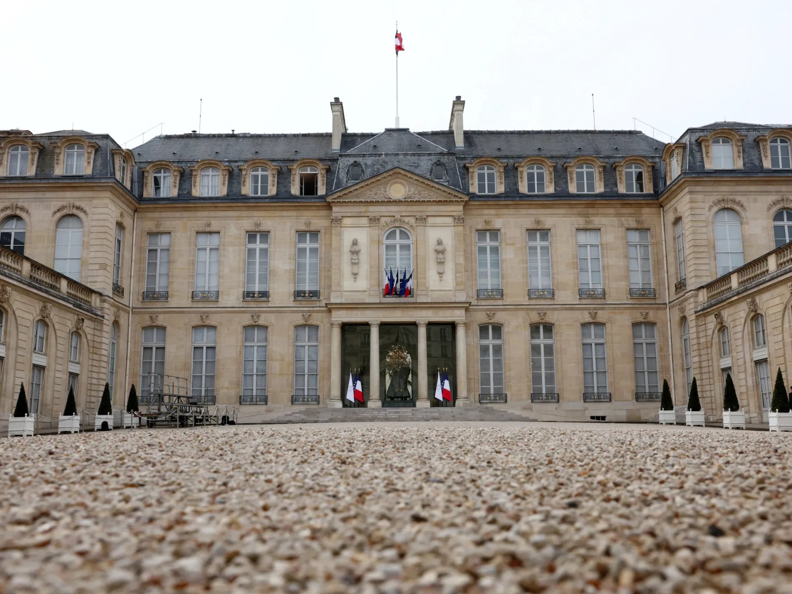 Elysee Palace Employee to Stand Trial for Alleged Theft in France