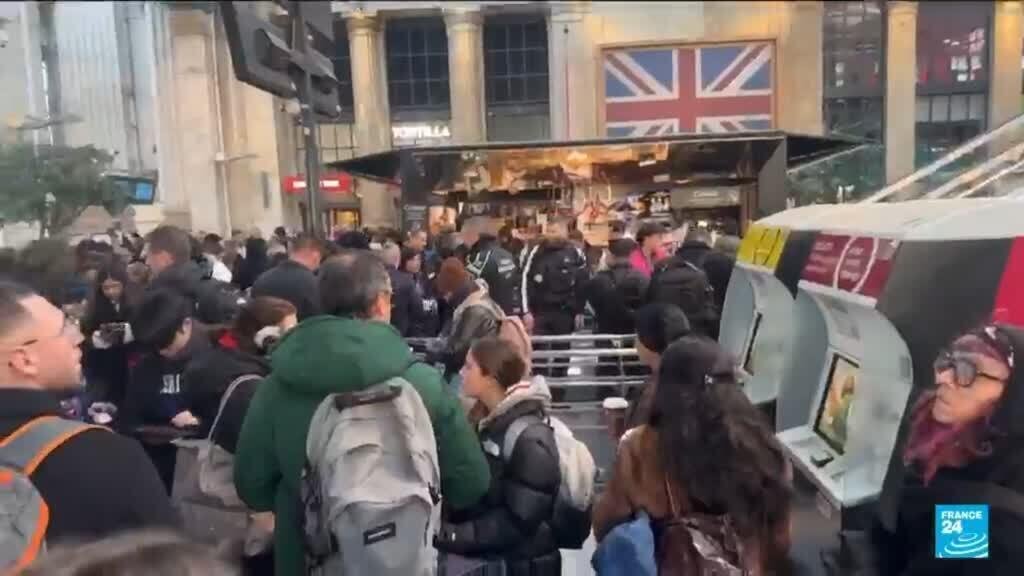 Eurostar Resumes Full Service After Major Power Outage Strands Passengers