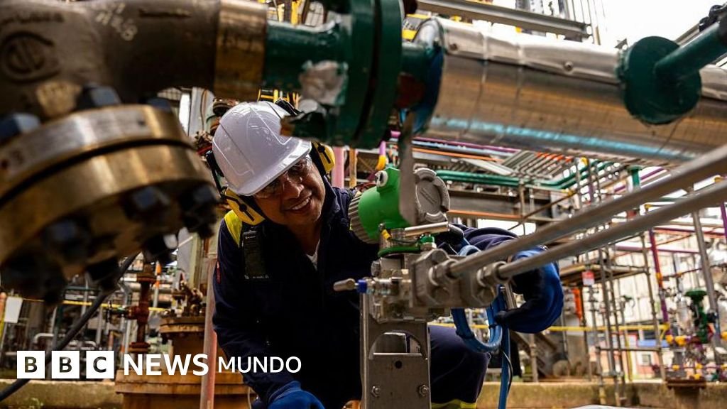 How Colombia Became One of the Top Economies of 2025 and the Challenges It Faces