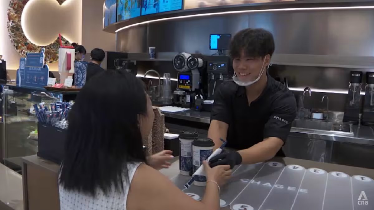 Increasing Number of Singaporean Teens Engaging in Part-Time Jobs During Year-End Breaks
