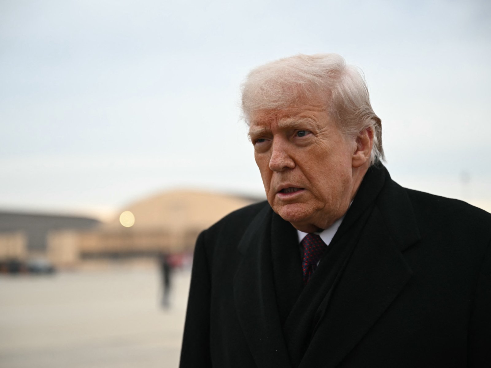 Trump announces extensive military operations against ISIL in Syria.