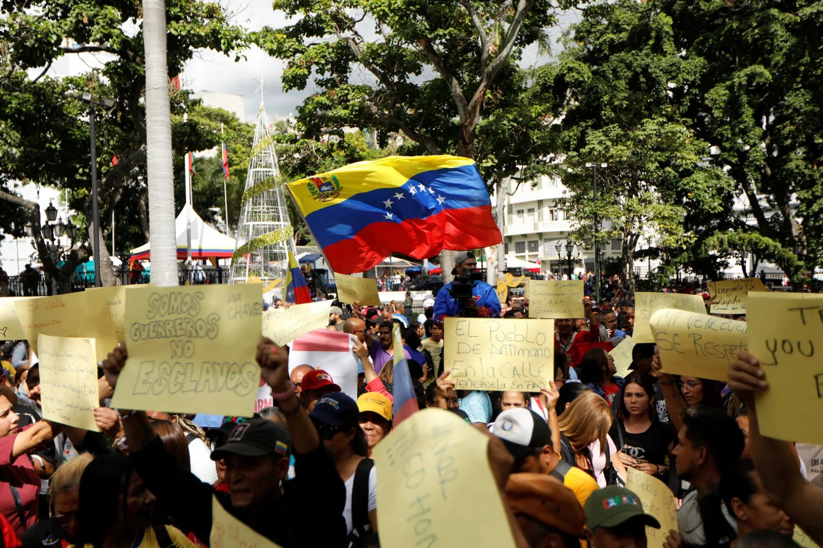 Why is the US asserting ownership over Venezuelan oil and territory?