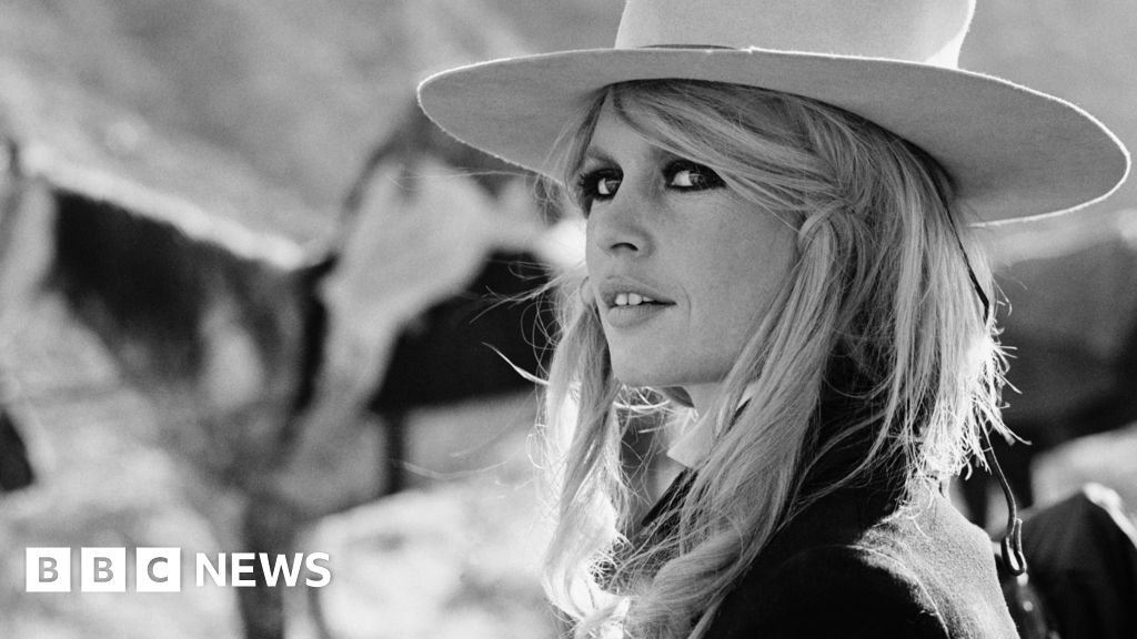 Brigitte Bardot Foundation Alerts Public to Fraudulent Memorabilia Schemes