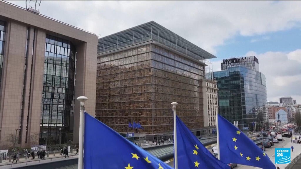 European Leaders Criticize Trump's Tariff Threats Regarding Greenland