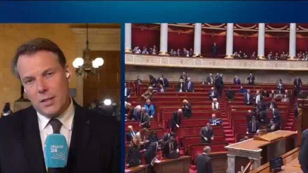 French Opposition Parties Poised to Submit No-Confidence Votes