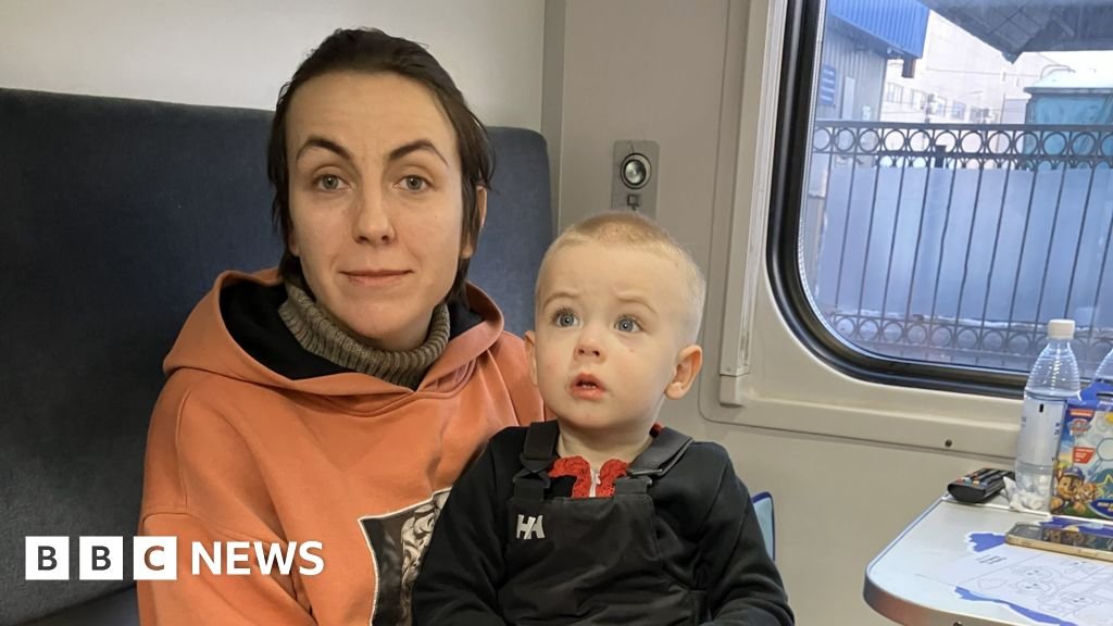 Kyiv Faces -19C as It Urgently Seeks Relief from Russian Strikes and Utility Failures