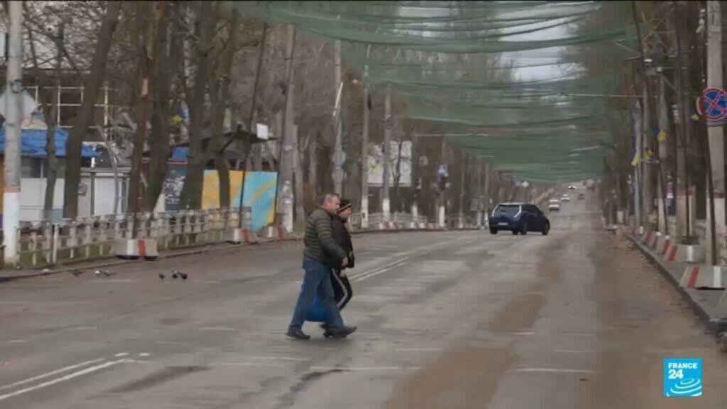 Life in Kherson: Navigating Under Anti-Drone Nets Amidst the Threat of Russian Strikes