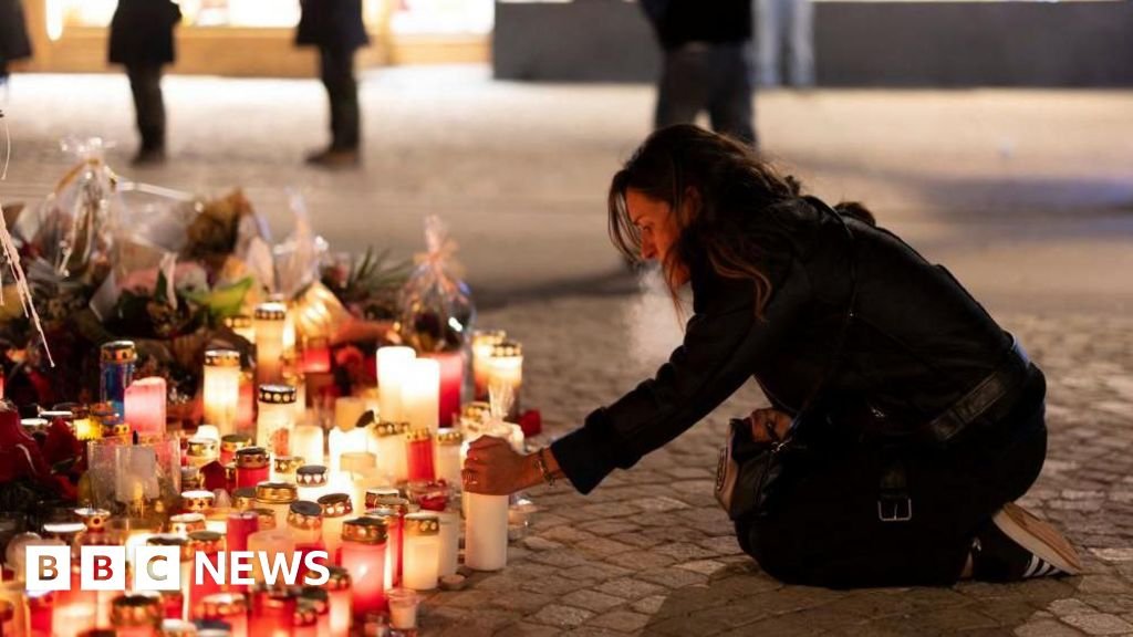 Mayor reveals Swiss ski bar lacked inspection for five years prior to fatal fire