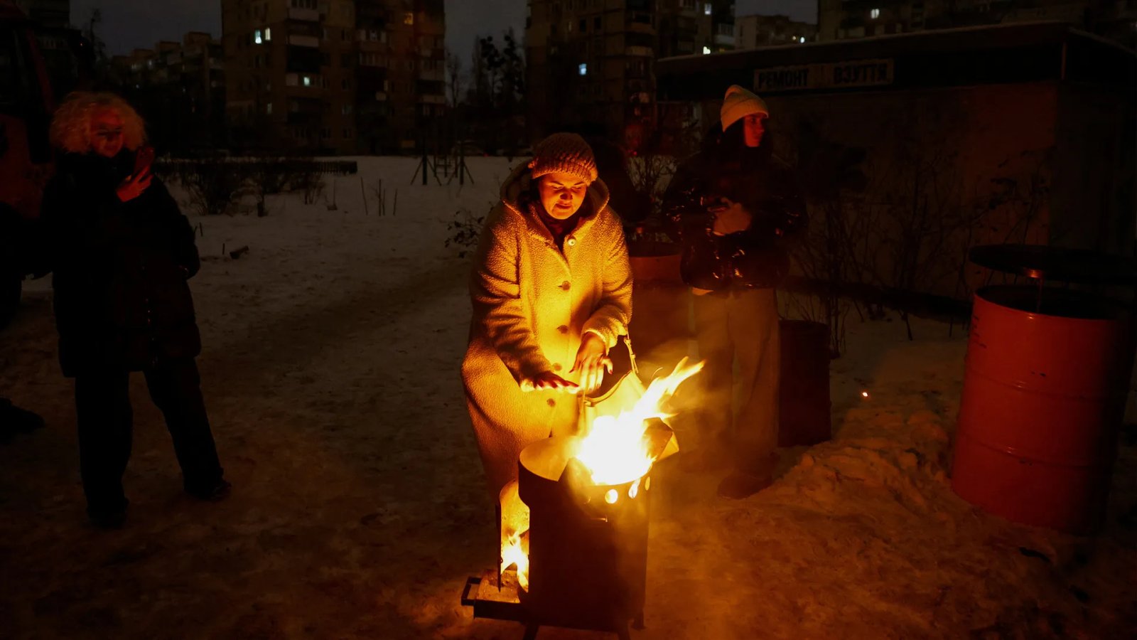 Russia Halts Attacks on Kyiv Following Trump's Call as Cold Weather Sets In