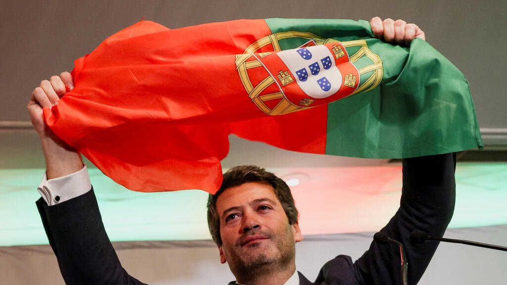 Socialist Candidate in Portugal Triumphs in First Round, Set for Presidential Runoff Against Far-Right Opponent