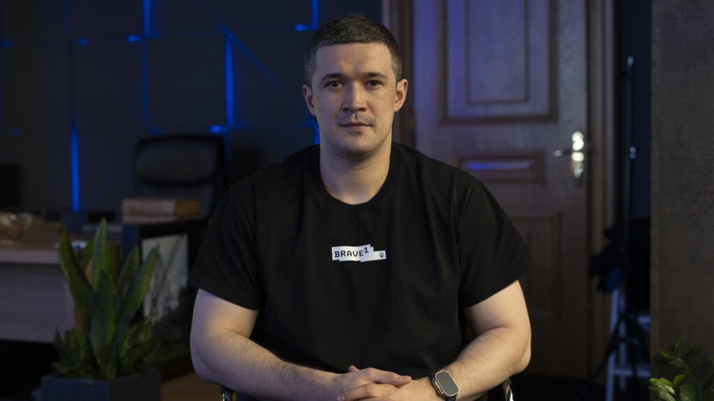 Zelensky Appoints New Defense Minister Amid Ukraine's Frontline Evacuations