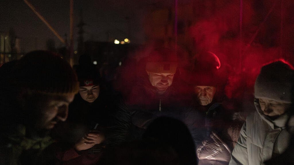 Zelensky Calls for Enhanced Air Defense Amid Kyiv's Heating Crisis Following Russian Strikes