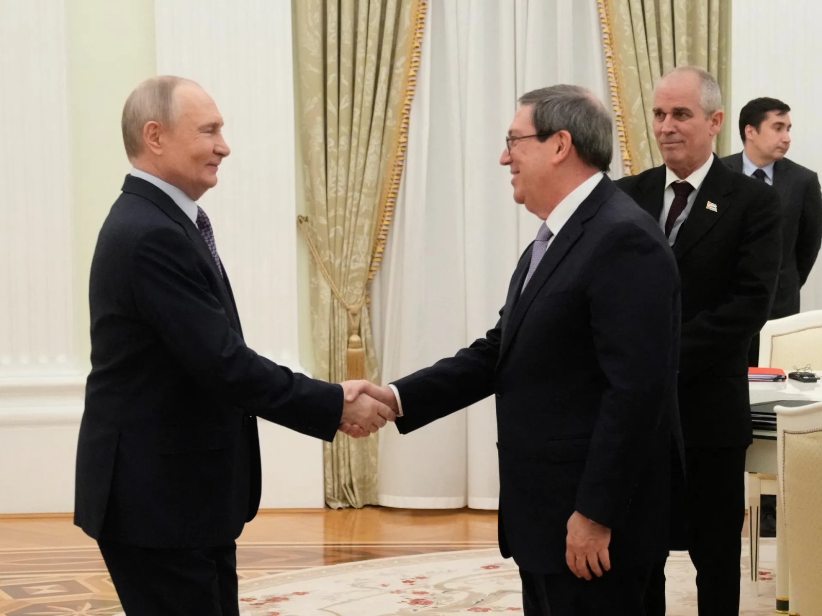 Putin Meets Cuban Foreign Minister, Calls US Sanctions 'Unacceptable'