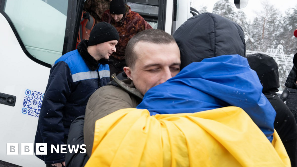 Russia and Ukraine Swap Prisoners as Peace Talks Conclude Without Progress