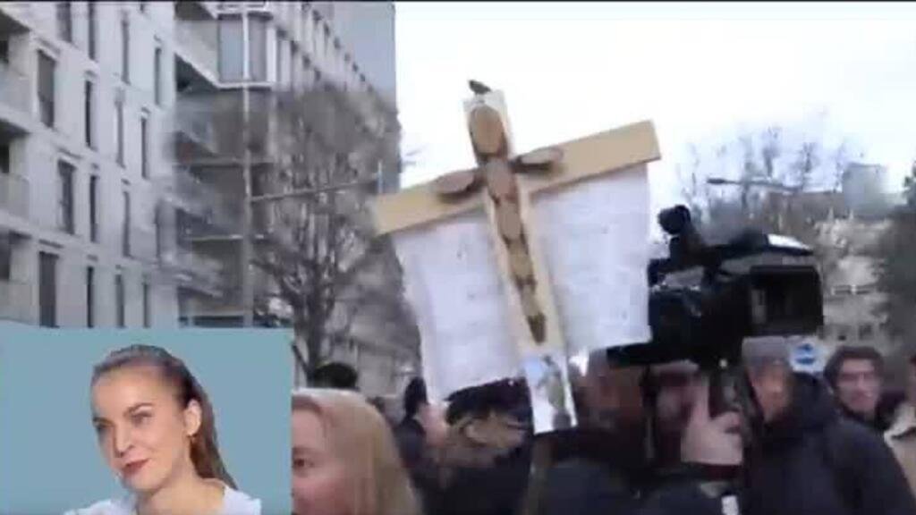 Somber and Charged Atmosphere at Rally for Slain Far-Right Activist