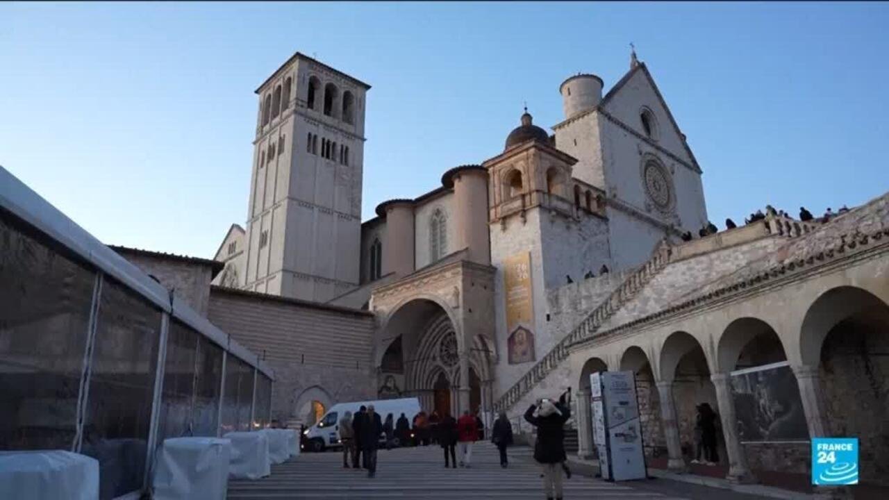 St. Francis Relics Unveiled to the Public for the First Time in Italy
