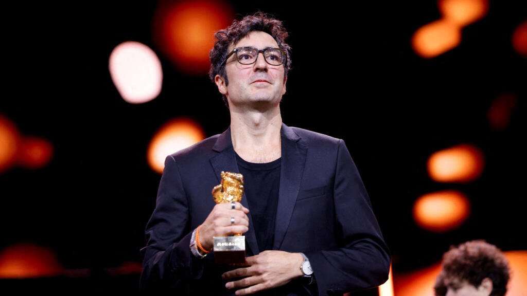 Turkish Drama 'Yellow Letters' Takes Top Honors at Berlin Film Festival