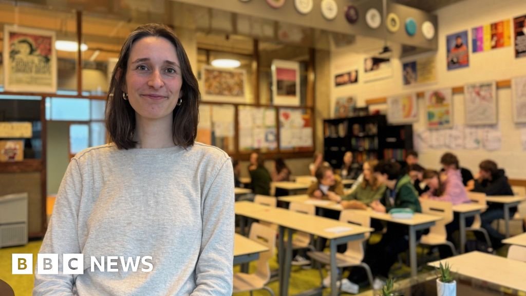 Has the Phone Ban Boosted Academic Performance in Dutch Schools?