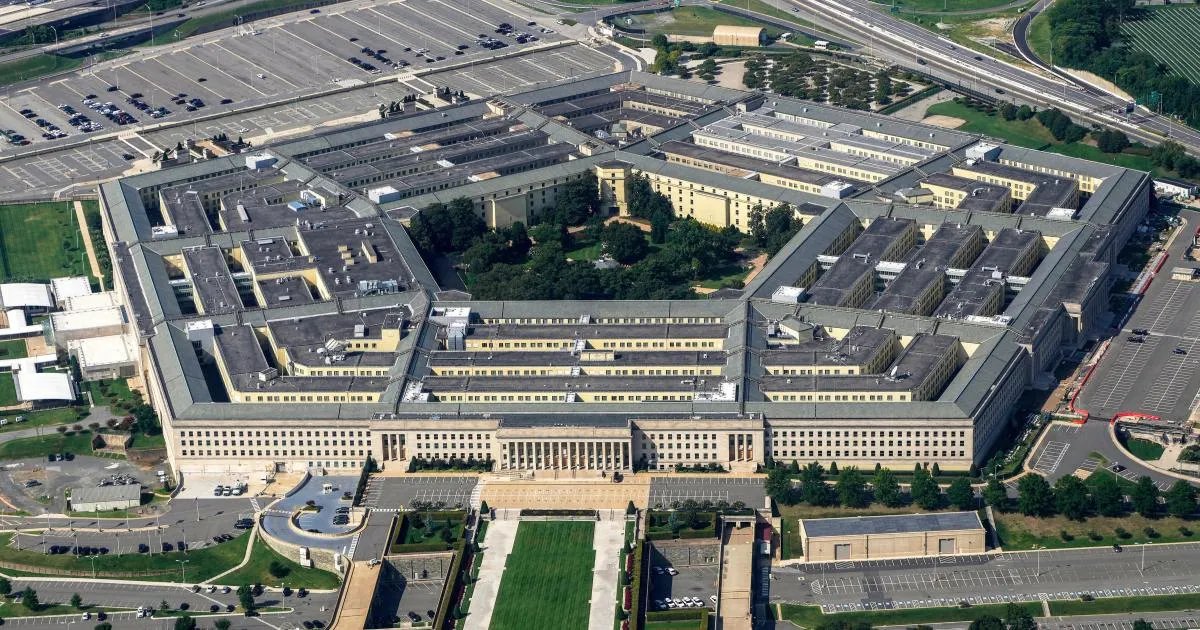 Pentagon Refutes Claims About Hegseth's Broker Pursuing Defense Investments Prior to Iran Conflict