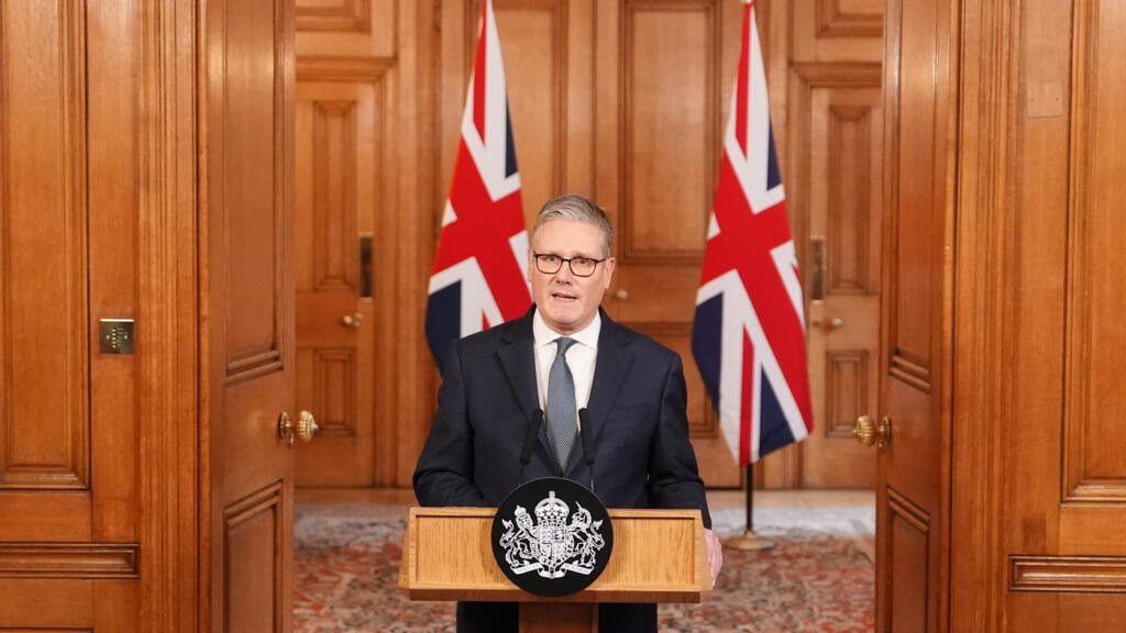 Starmer Advocates for UK’s Stance on Iran, Emphasizing Responsibility to Determine National Interest