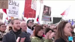 Thousands Gather in Prague to Protest Against New Prime Minister Andrej Babis