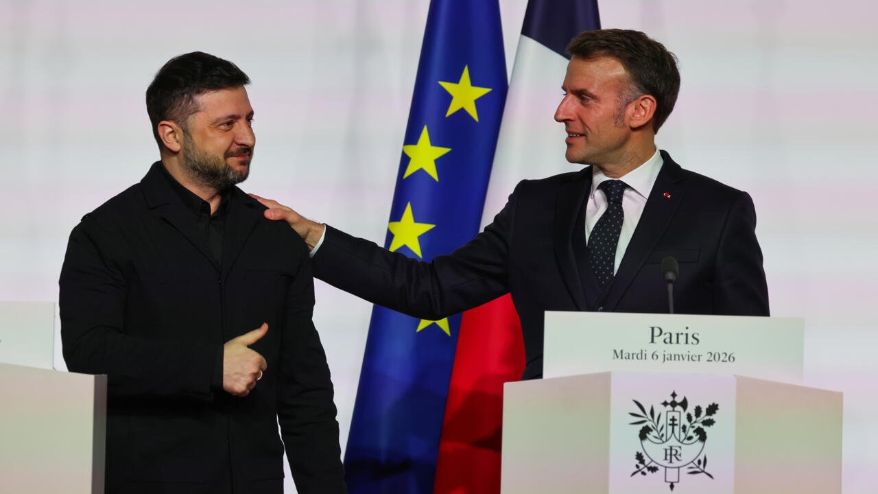 Zelensky Visits Paris to Address Rising Pressure on Russia Amid Stalled US Peace Talks