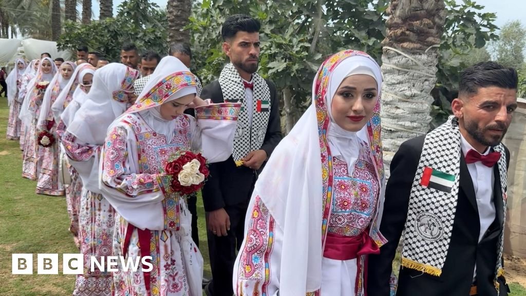 Joy Unfolds in Gaza with 300 Couples Tying the Knot Simultaneously