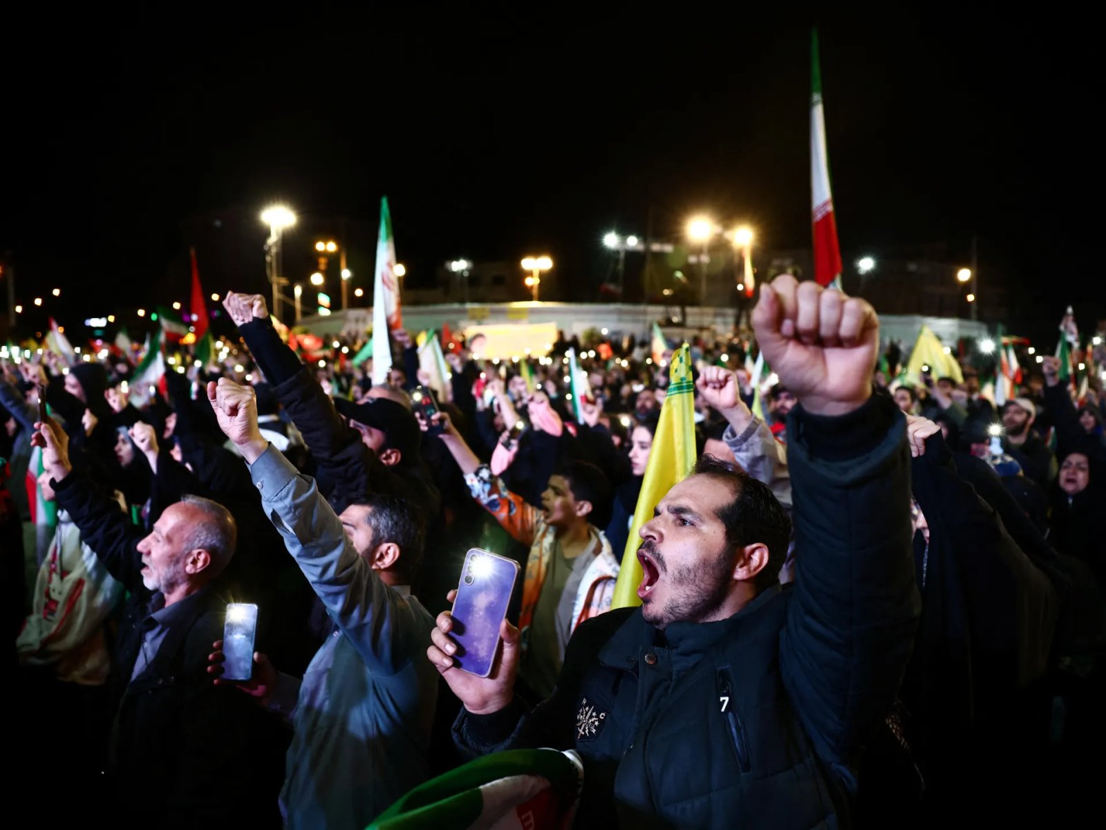 Tehran Stages Military Parades as Ceasefire Nears its Conclusion