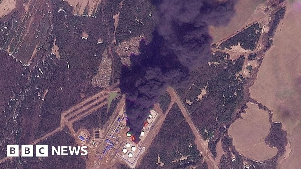 Ukraine Intensifies Oil Strikes on Russia Amid Putin's Ceasefire Proposal