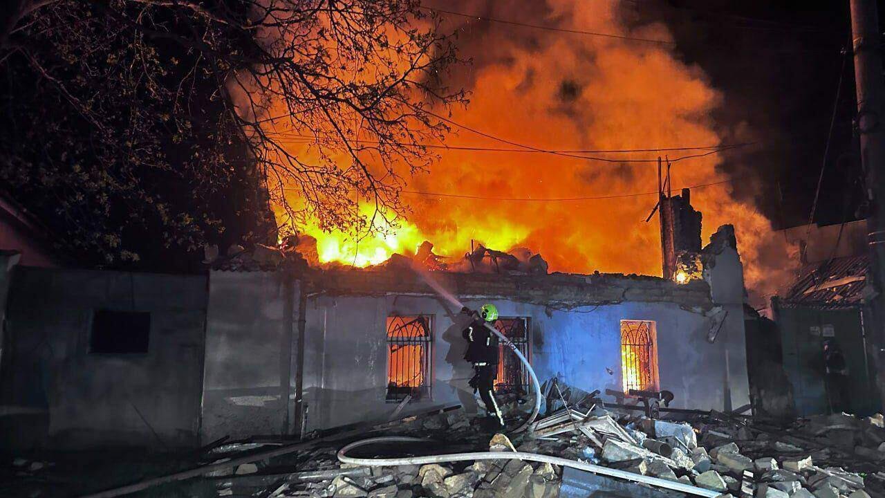 Ukraine and Russia Swap Blame Over Violations of Orthodox Easter Ceasefire