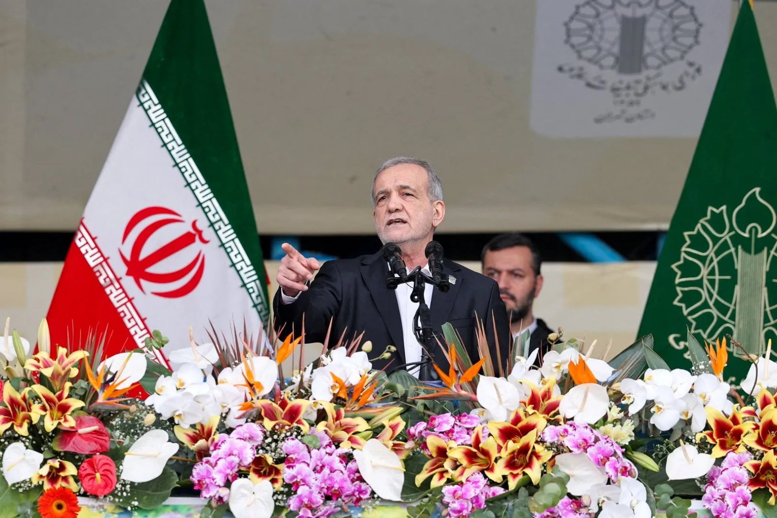 Pezeshkian: Iran Remains Distinct from Venezuela Amidst Conflict and Sanctions