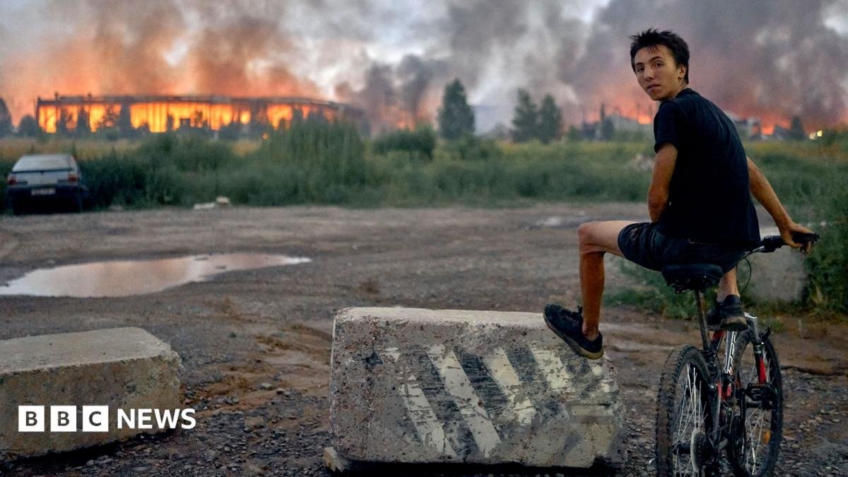 Russian Attack Claims 17 Lives as Zelensky Highlights Potential of Interceptors to Save More