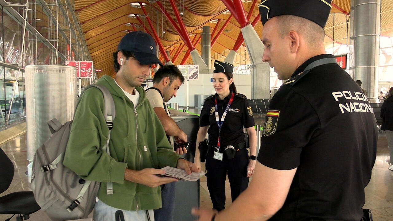 Spain Introduces Border Checks for Italian Travelers Amid Migrant Controversy