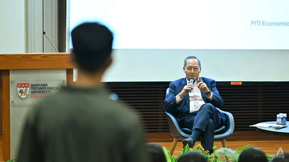 Tan See Leng: Singapore Must Seek Alternatives Beyond Land, Labor, and Carbon for Future Growth