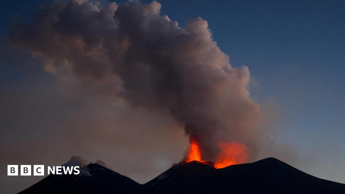 Tragic Lightning Strike Claims Life of US Hiker on Mount Etna