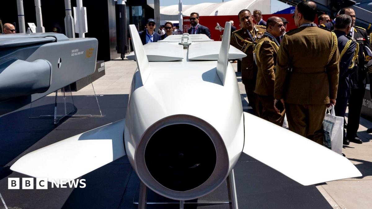 UK Missile Support for Ukraine: Helpful, but Not the Essential Aid Zelensky Seeks