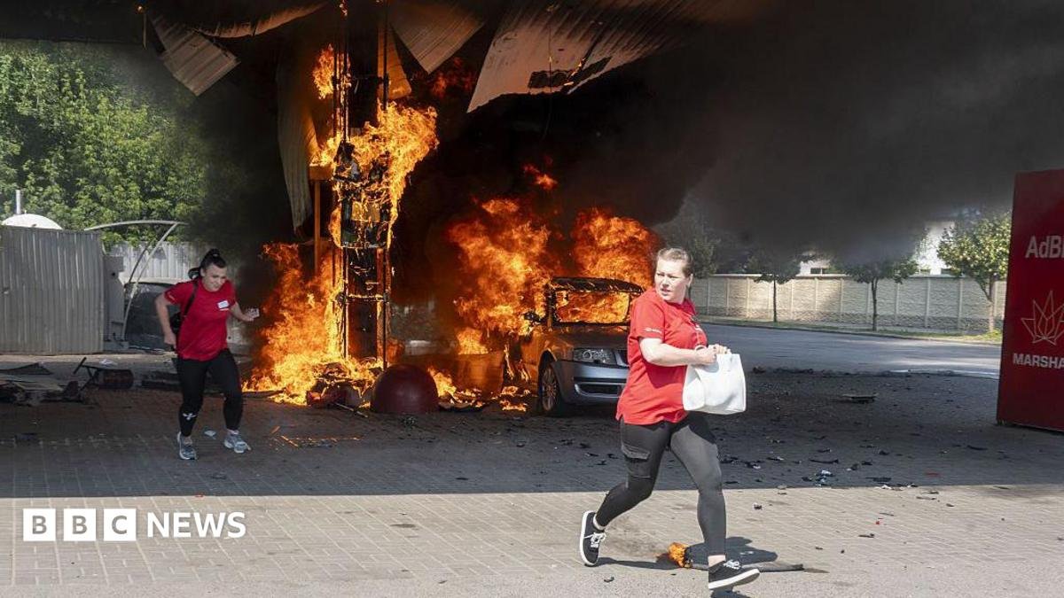 Ukraine Strikes Russia's Refineries While Russia Aims at Ukraine's Fuel Stations