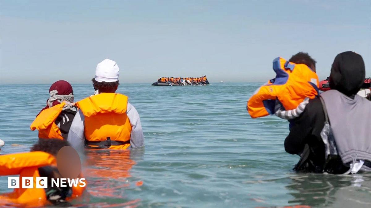 Smuggling Gangs Turn to 'Mega-Dinghies' as Crackdown Reduces Small Boat Availability
