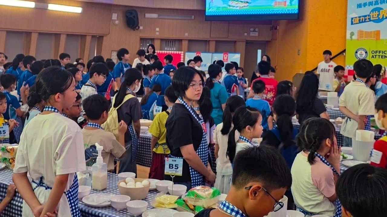 Garden Company Issues Apology Following Crowd Disruption During Student Sandwich Record Attempt