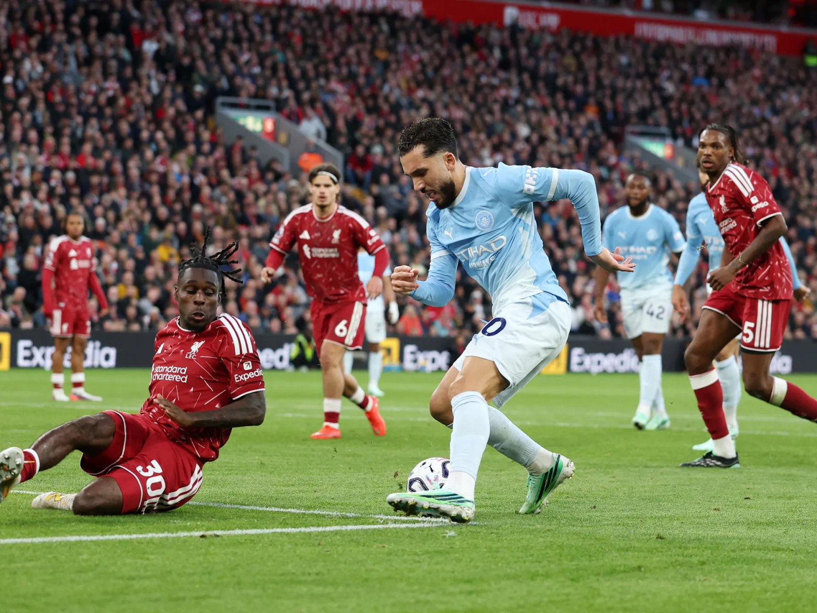 Man City Dominates 10-Man Liverpool 3-0 Following Guilty Verdict