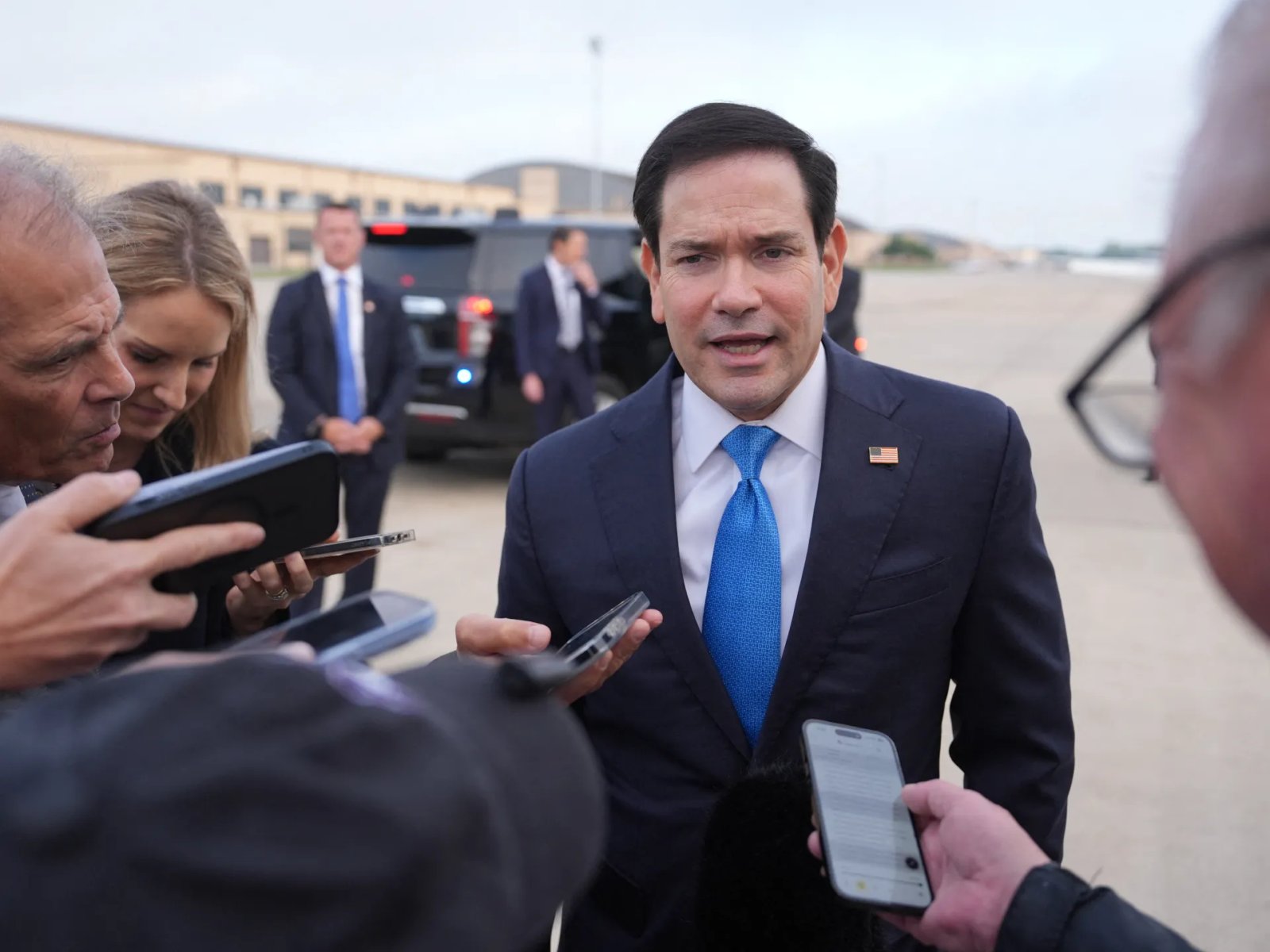 Rubio: No Clear Connection Between Removal of US Bombers and UK Base Incident