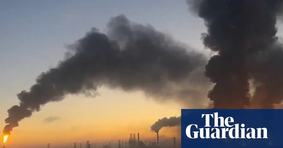 Ukraine Continues Targeting Russian Oil Refineries, Ignoring Trump's Fuel Price Concerns
